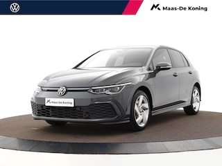 Volkswagen Golf 1.4 245pk DSG eHybrid GTE · Camera · Apple/Android Car Play · Navigatie · Stoel-& Stuurverwarming · Sfeerverlichting · 17'' Inch ·