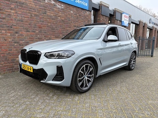 BMW X3 XDrive30e High Executive M-sport Panoramadak|M-stoelen|Head-up|Camera