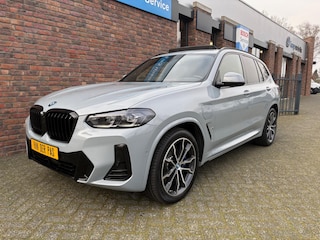 BMW X3 XDrive30e High Executive M-sport Panoramadak|M-stoelen|Head-up|Camera