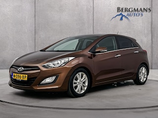 Hyundai i30 - 1.6 GDI i-Vision // CAMERA // KEYLESS // CRUISE