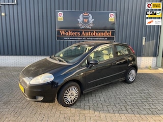 Fiat Punto Grande 1.4 Sportsound