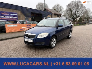 Skoda Fabia Combi 1.4-16V Elegance NIEUWE APK!