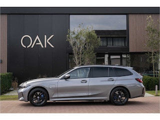 BMW 3-serie Touring 330e xDrive | M-Sport | Live Cockpit | Panorama | Leder | Memory | ACC | Head-Up | H&K | 19"LM | Skyscraper Grau