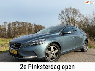 Volvo V40 1.6 D2 Momentum Navi Clima 16" Velgen Trekhaak 6 Versnellingen PDC Cruise Goed Onderhouden