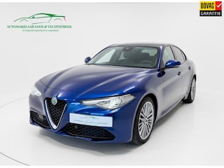 Alfa Romeo Giulia 2.2 Super - Panorama - Leder - Trekhaak - Dealer onderhouden