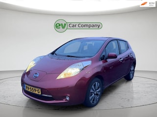 Nissan Leaf Tekna 30 kWh | SOH +-60% | Volleder | Stoel- en stuurverwarming | 4 nieuwe all-season banden + Apk-keuring |