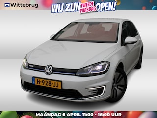 Volkswagen Golf E-DITION 136pk / LED / Navigatie / Camera / Climate Control / 16" LMV / Parelmoer Lak
