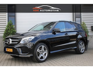 Mercedes-Benz GLE 350d AMG Pano | Distronic | Memory | Trekhaak | Stoelklima | Bruin Leder | 360 Camera | Compleet Onderhouden | Grijs Kenteken