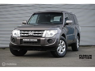 Mitsubishi Pajero 3.2 DI-D Instyle