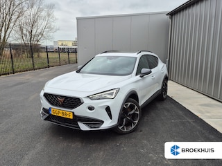 Cupra Formentor 1.4 e-Hybrid Performance | Panoramadak | Navigatie | Stoel/Stuur verwarming | Cruis control adaptief | LED Verlichting | 19"LMV