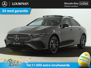 Mercedes-Benz A-klasse 250 e Business Solution AMG | AMG Line Plus pakket | Trekhaak | Nightpakket  | 360°-camera | Dodehoekassistent | Antidiefstalpakket  | Inclusief 24 maanden Mercedes-Benz Certified garantie voor Europa.