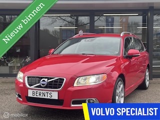 Volvo V70 T5| 5 Cilinder| Summum|Adaptivecruisecontrol|Afneembare trekhaak|Standkachel