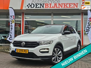 Volkswagen T-Roc 1.0 TSI Sport BJ.2018 / Navi / Pdc / Stoelverwarming / 6 Bak / 17"Lmv / Trekhaak !!
