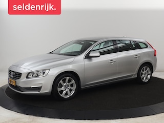 Volvo V60 1.6 T3 Momentum | Automaat | Trekhaak | Camera | Navigatie | Climate control | Parkeerhulp | Half leder | Bluetooth | Cruise control