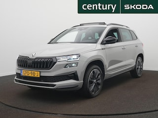 Skoda Karoq 1.5 TSI ACT Sportline Business Panoramadak - Trekhaak - 18 Inch - Stoelverwarming