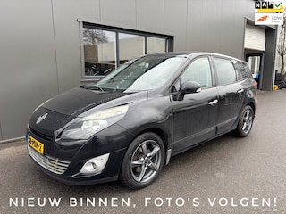 Renault Scénic 2.0 Automaat Dynamique 7persoons / Parkeersensoren / Trekhaak!