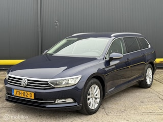 Volkswagen Passat Variant 1.8 TSI Highline AUTOMAAT, TREKHAAK