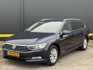 Volkswagen Passat Variant 1.8 TSI Highline AUTOMAAT, TREKHAAK