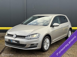 Volkswagen Golf 1.2 TSI CUP Edition XENON | STOELVERWARMING