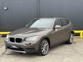 BMW X1 xDrive20i High Executive AUTOMAAT|PANODAK|TREKHAAK|