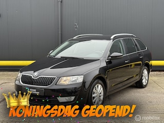 Skoda Octavia Combi 1.6 TDI Greentech Ambition TREKHAAK