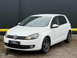 Volkswagen Golf 1.2 TSI Tour CRUISE | PDC | STOELVERWARMING