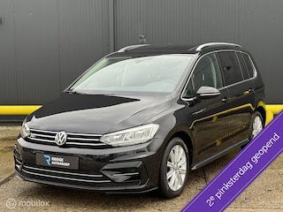 Volkswagen Touran 2.0 TDI DSG R-Line PANODAK | TREKHAAK |