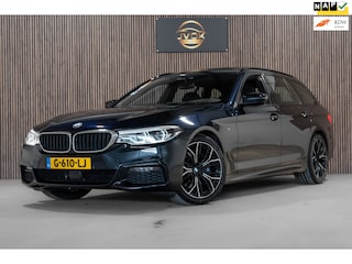 BMW 5-serie Touring 530i M Sport PANO LEDER LED