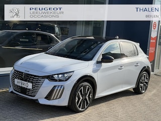 Peugeot 208 1.2 Hybrid 145 e-DCS6 GT Meest Complete Uitvoering! | Panoramadak | Alcantara Stoelen met Verwarming en Massage | Navigatie | Cruise Control | 360 Graden Camera | Full LED Verlichting | 17" Lichtmetalen Velgen | Parkeersensoren V+A |
