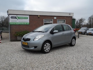 Toyota Yaris 1.3 VVTi Sol