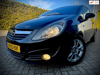 Opel Corsa 1.2-16V Selection, climatronic, apk, 16 inch, distributie vervangen