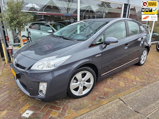 Toyota Prius 1.8 Dynamic,leder,stoelverwarming,head-up
