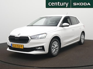 Skoda Fabia 1.0 TSI Selection Apple Carplay/Android Auto - Cruise - Armsteun - lichtmetalen velgen 15