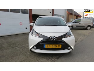 Toyota Aygo 1.0 VVT-i x-nav