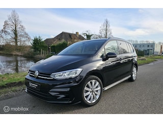 Volkswagen Touran 1.5 TSI R-Line / 7pers. / Navi / Camera