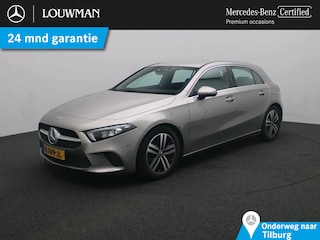 Mercedes-Benz A-klasse 180 Business Solution Luxury Ledkoplampen | Sfeerverlichting | Stoelverwarming | Parkeerpakket met achteruitrijcamera. Inclusief 48 maanden MB Certified garantie voor Europa.