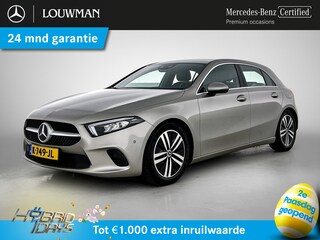 Mercedes-Benz A-klasse 180 Business Solution Luxury Ledkoplampen | Sfeerverlichting | Stoelverwarming | Parkeerpakket met achteruitrijcamera. Inclusief 48 maanden MB Certified garantie voor Europa.