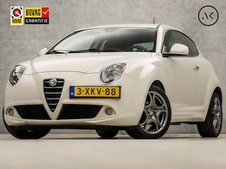 Alfa Romeo Mito 0.9 TwinAir Distinctive Sport (NAVIGATIE, CLIMATE, GETINT GLAS, CRUISE, LEDER, SPORTSTOELEN, XENON, LM VELGEN, NIEUWSTAAT)