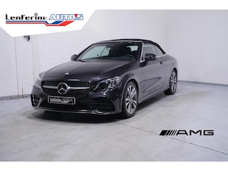 Mercedes-Benz Cabrio 180 AMG Line AMG Styling  Camera lederen-bekleding Apple Carplay digi-dashboard 18"-lmv spoorpakket windscherm nekwarmer keyless-start led-verlichting DAB-ontvangst PDC v+a cruise-controle