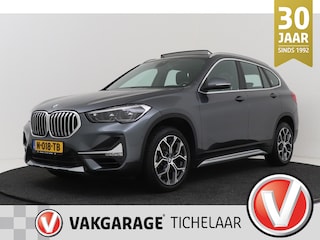 BMW X1 SDrive20i Business Edition Plus | Panoramadak | Adap Cruise | Leer | Sportstoelen | Camera