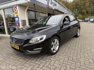 Volvo V60 1.6 T3 Momentum