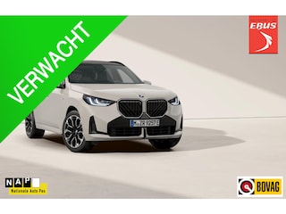 BMW X3 30e xDrive M-Sport Pro / Pano / Trekhaak / Stoelventilatie / Stuurverwarming / ACC