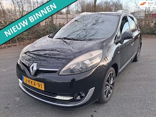 Renault Scénic 2.0 Bose 7p. NETTE AUTO RIJDT EN SCHAKELT GOED