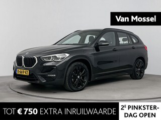 BMW X1 xDrive25e High Executive 220PK | Automaat | Head-Up Display | Navigatie | Zwart Lederen Bekleding | Stoelverwarming | Elektrische Achterklep | Zwarte Velgen