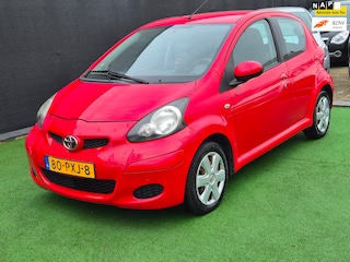Toyota Aygo 1.0-12V Navigator 1e eig AUTOMAAT NAP!