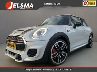 Mini Mini/Clubman/Cabrio 2.0 JCW 230pk Aut. Pano | Wired pack