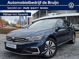 Volkswagen Passat Variant 1.4 TSI DSG Hybrid GTE (Trekhaak,Camera,Virtual,Ergo)