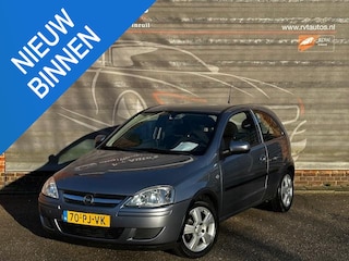 Opel Corsa 1.2-16V Maxx Uniek lage kmstand,NAP,Airco