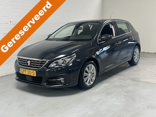 Peugeot 308 SW 1.2 PureTech Allure CLIMA/ CRUISE/ NAVI / ELK.PAKKET Dis.rim bij 95951km vervangen