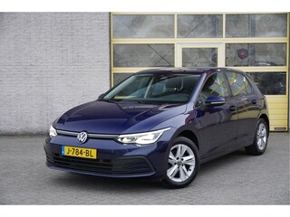 Volkswagen Golf 1.5 TSI 5drs Life Business BJ2020 Lmv 16" | Led V+A | Pdc | Navi | Keyless entry | Achteruitrijcamera | App-Connect | Virtual cockpit | Dashboard verlichting | Climate control | Cruise control | Sportstoelen | Verwarmde voorstoelen | Elek. Be stoel+Mem